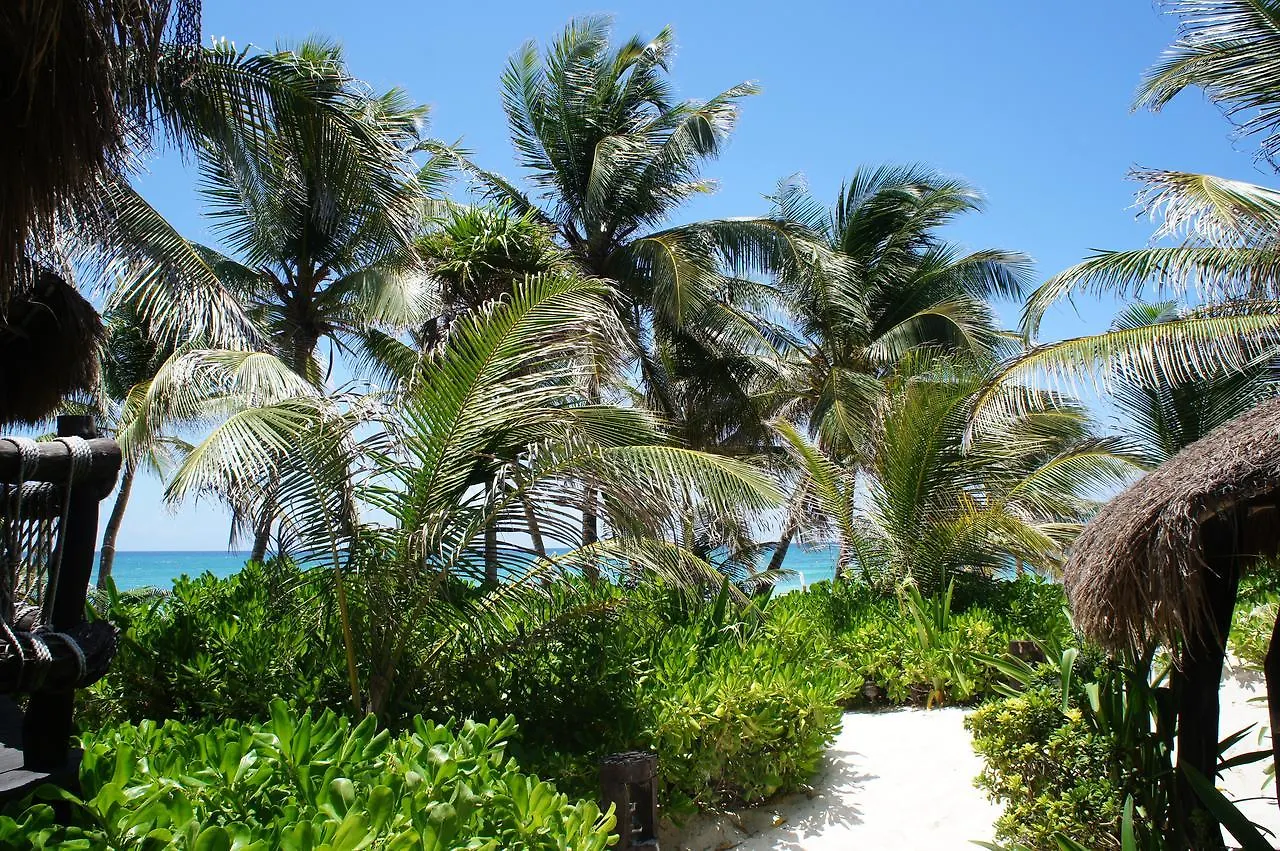 Cabanas La Luna Hotel Tulum Mexico