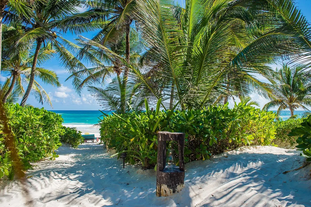 Cabanas La Luna Hotel Tulum Mexico
