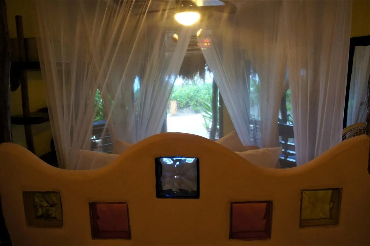 Cabanas La Luna Hotel Tulum