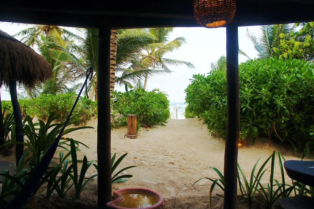 Cabanas La Luna Hotel Tulum